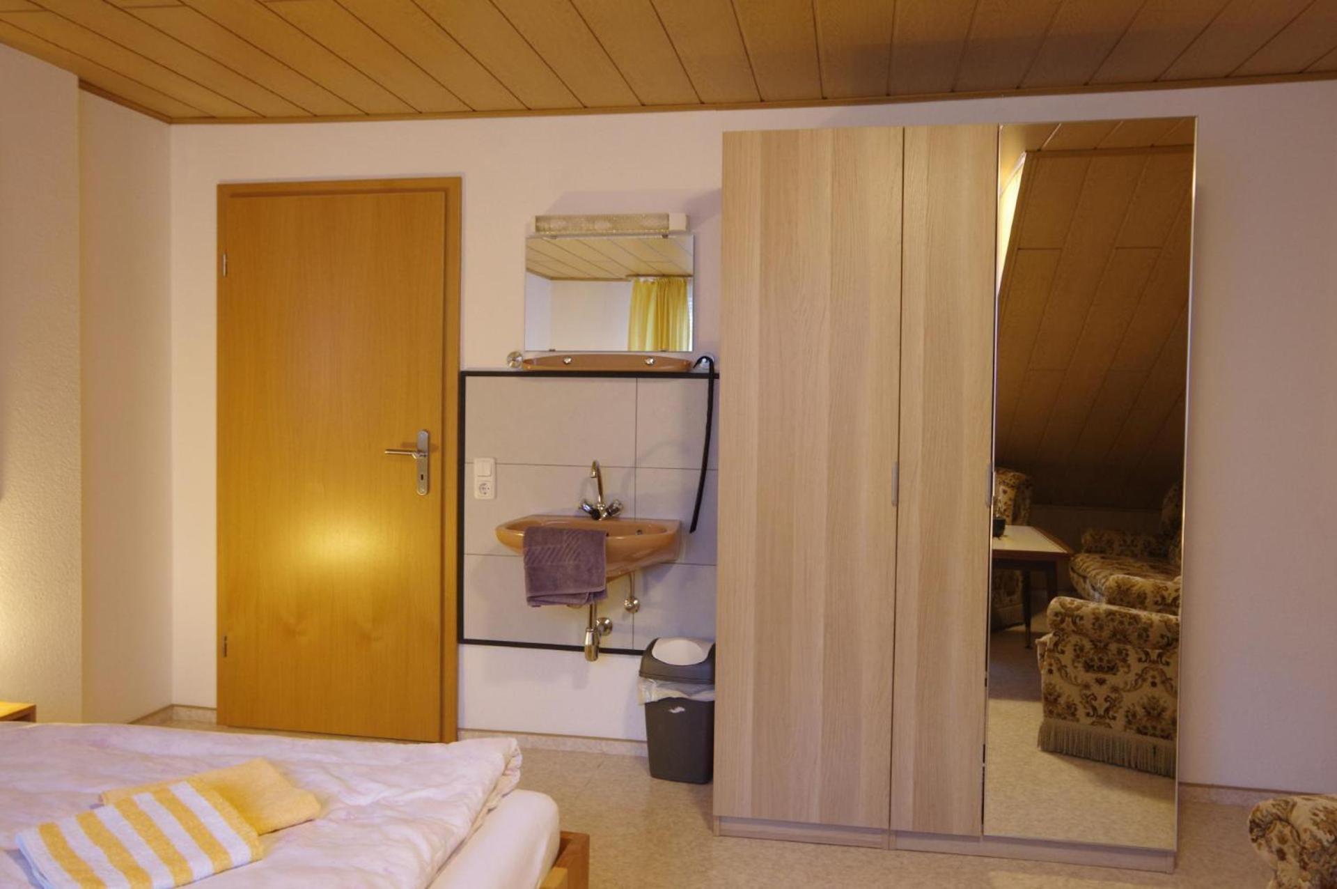 Privat-Pension-Doemens Aachen Ruang foto